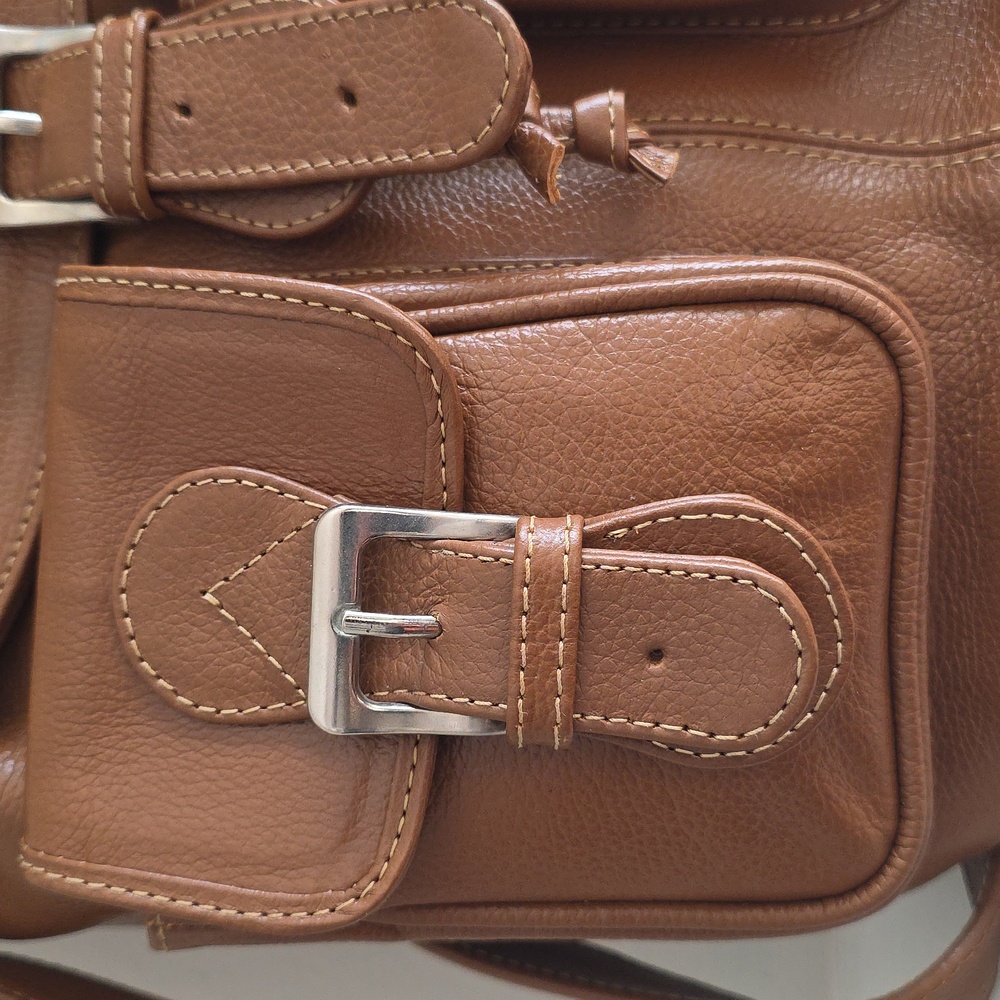 Two Pretty | Full Grain Leather Convertible Backpack - Picture 5 of 17